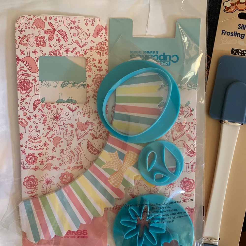 Holiday Baking Bundle - Picture 7 of 11
